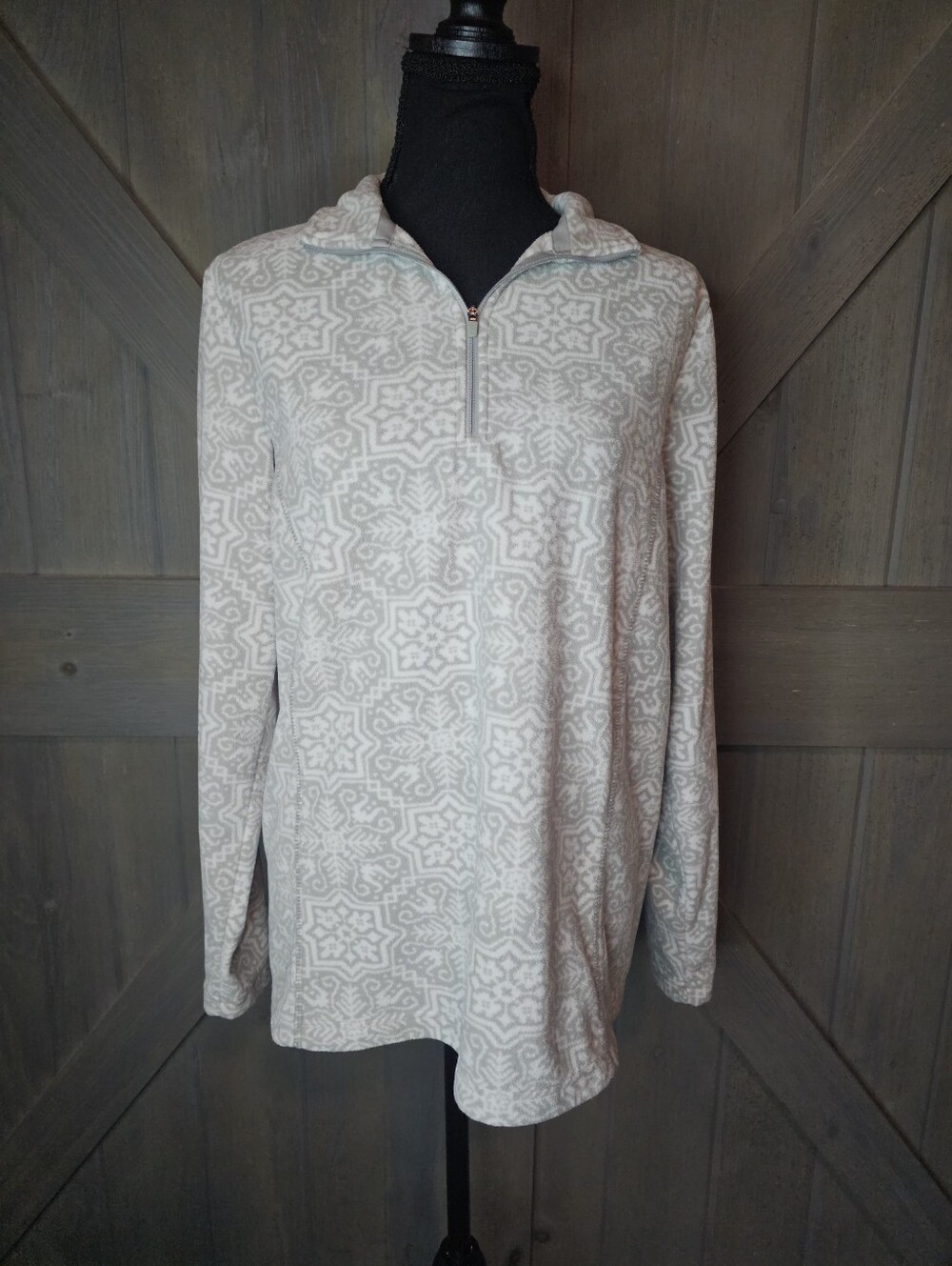 Lands End Women's Snowflake Fleece Pullover Sweatshirt sz Medium
